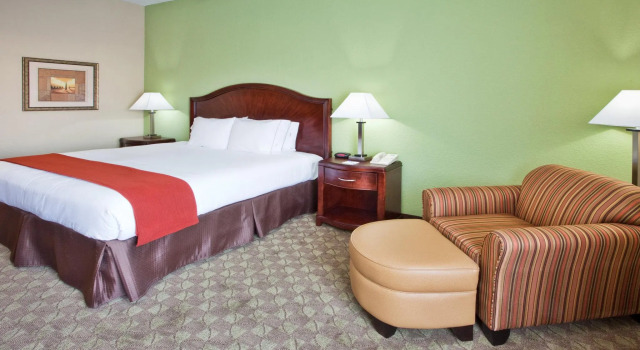 Номер Standard Holiday Inn Express Peachtree Corners-Norcross by IHG