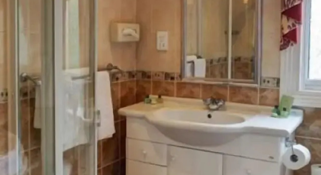 Номер Executive The Birch Hotel