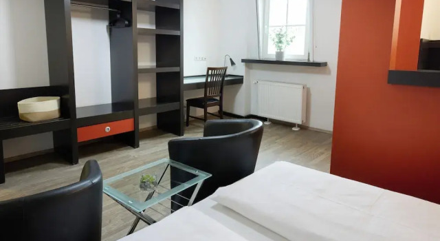 Студия Comfort Hotel Villa-Bassermann, stilvoll, 2 Min zum Schloss, schnelles WLAN & Parkplatz
