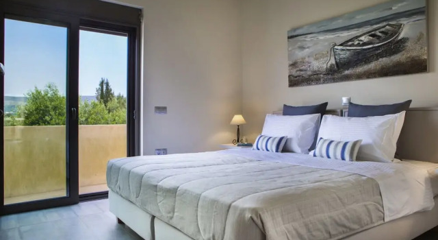 Вилла с видом на море Profilios Villas
