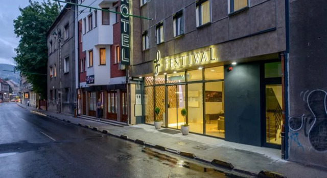 Hotel Festival