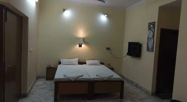 Sarnath Motel And Resort, Забронировать Мотель Мотели Сарнатх, Мотель