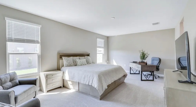 Maricopa Home w/ Yard - 1 Mi to Harrahs Casino!, Book Feriehus Sommerhuse i Maricopa, Hytte
