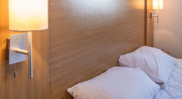 Кровать в общем номере Résidence Les Balcons & Chalets de Bois Méan