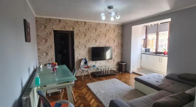 Comfort Home Apartment 1, Rezervovat Apartmán Hotely v Hunedoara s parkováním, Parkování