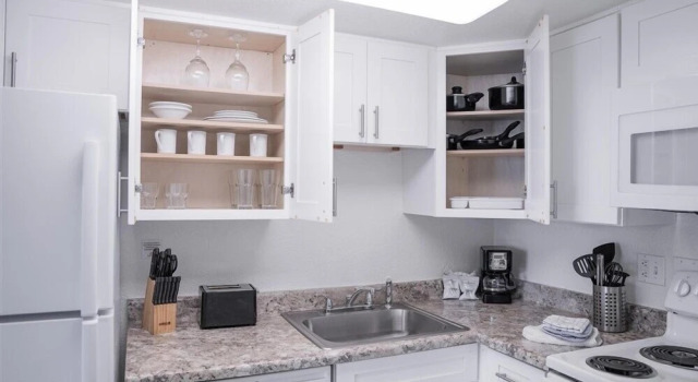 203 Fully Furnished with WiFi by RedAwning, Забронировать Апартаменты/квартира Апартаменты Пруда в Темпе, рядом с Vista Del Camino Park, Апартаменты/квартира