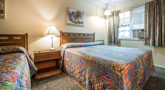 Rodeway Inn La Grande - Island City, Rezerwuj Hotel La Grande Oregon