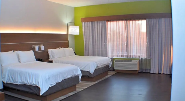 Люкс Holiday Inn Express Seguin by IHG