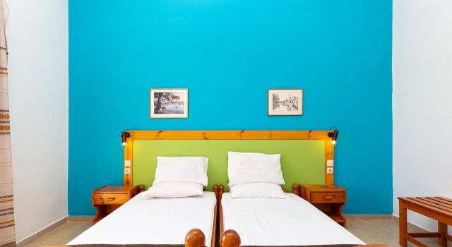 Alexandros Suites & Apartments