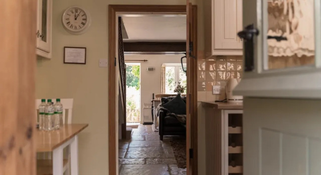 Stunning 2 Bed Cottage in Fordwells