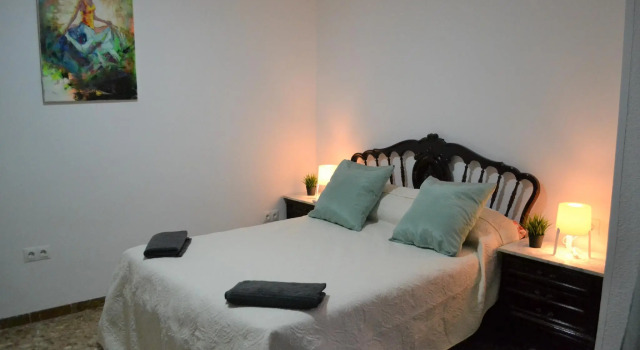 Superb 1 Bedroom with Gallery CB7EV, Забронировать Отель Отели Аликанте 3 звезды, рядом с Археологический музей Аликанте, 3*