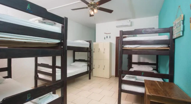 Кровать в общем номере Beach Break Hotel & Surf Camp de Playa Venao