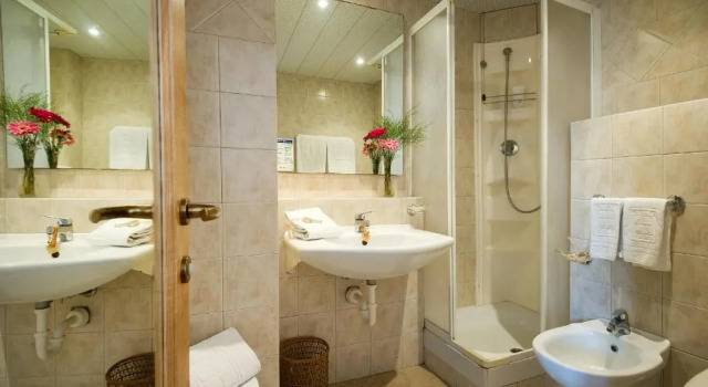 Четырёхместный номер Standard Joli Park Hotel - Caroli Hotels