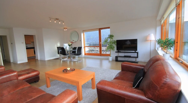 Pearse Street Penthouse, Boek Hotel Hotels in Dublin County met zwembad, Zwembad