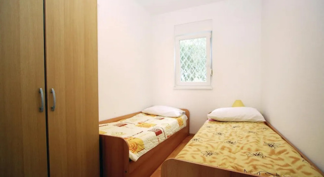 Awesome Home in Pula With 4 Bedrooms and Wifi