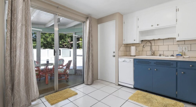 3 Bedroom Pool Home 5 Miles From Best Beaches Around 3 Home by Redawning