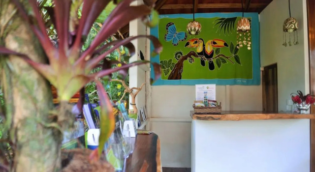 Pachamama Nueva River side Bungalows Punta Uva, Забронировать Отель Отели в центре Кауита, в центре, Завтраки, Завтраки