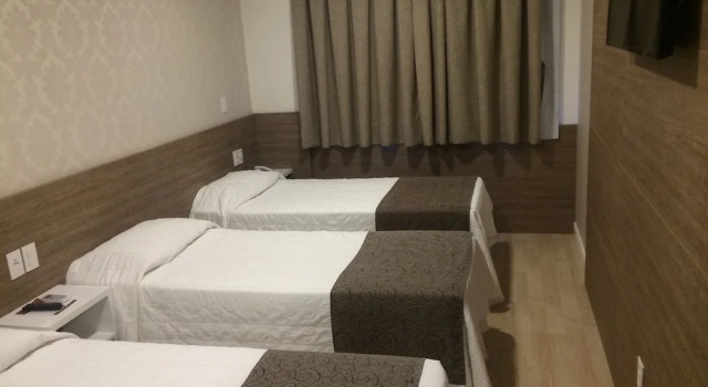 Трёхместные апартаменты Standard Holiday & Business Hotel - Em frente ao Centro de Eventos e Arena Conda