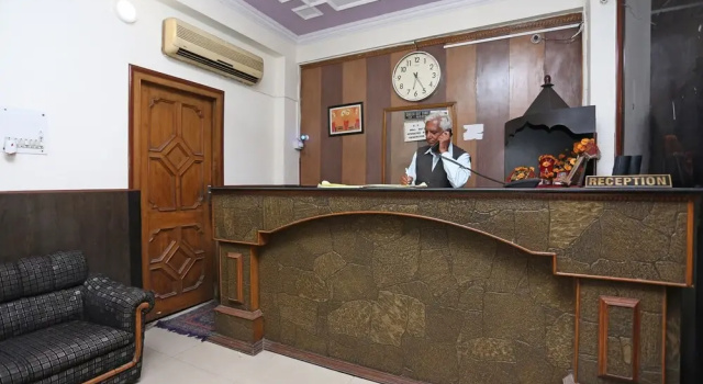 OYO 19184 Hotel Dolphin, Rezervovat Hotel Rāiwāla Uttarakhand