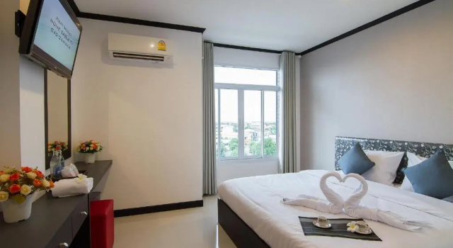 Двухместный номер Standard Leelawadee Grand Hotel