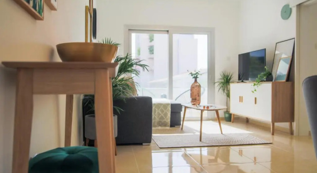 Апартаменты Phaedrus Living: City Centre Luxury Flat Esperidon 201