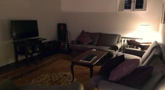 Hostel Mountain 13, Забронировать Хостел Вера Тбилиси, рядом с Концертный зал Тбилиси