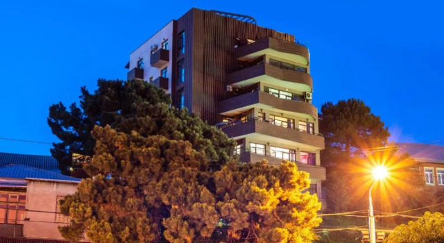 Tonusi Luxe Hotel