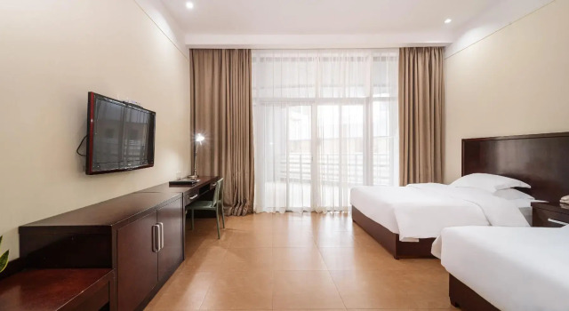 Beihai Silver Beach 1 International Conference Centre Hotel, Rezerwuj Hotel Yinhai Beihai