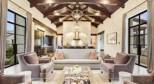 The Arrive Sapphire - 6 Br Home, Buchen Sie Ferienhaus Hotels in Pflugerville mit Parkplatz, Parkplätze