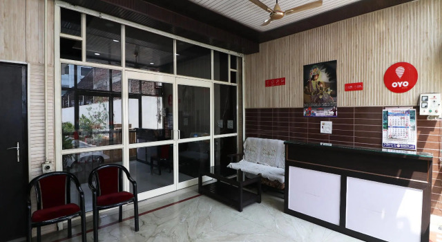 OYO 14161 Hotel ASDR, Réserver Hôtel Hôtels à Rudrapur avec petit-déjeuner, Petit-déjeuner