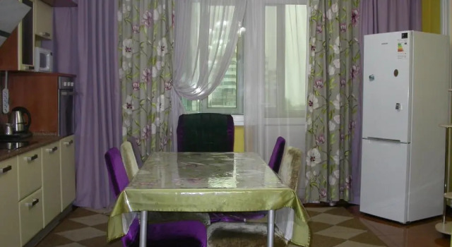 Ahome 36 Dostyk Plaza