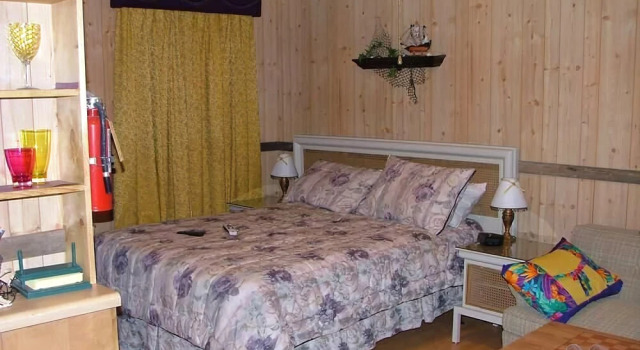 Lamplight Inn