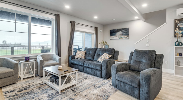 Walk to Marina! River-view Retreat in Hammond, Prenota Appartamento  