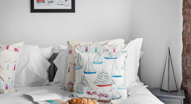 Quay Cottage - On Back Beach of Teignmouth, Забронировать Дом для отпуска Тинмут Девон, рядом с East Pole Sand