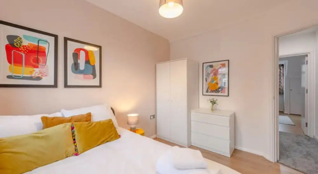 Central 3 Bedroom House With Garden