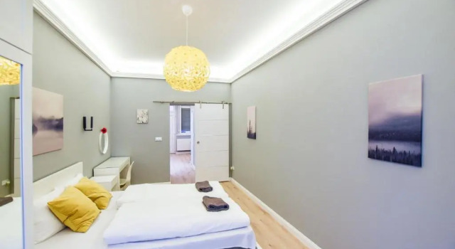 Апартаменты Riverside Apartment in Downtown