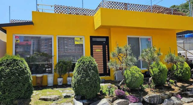 Mokpo Magiclamp Guesthouse