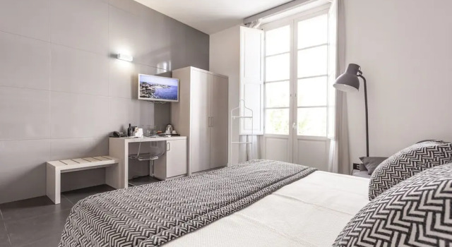 Четырёхместный номер Superior с балконом и с видом на город Nostos rooms & Apartments