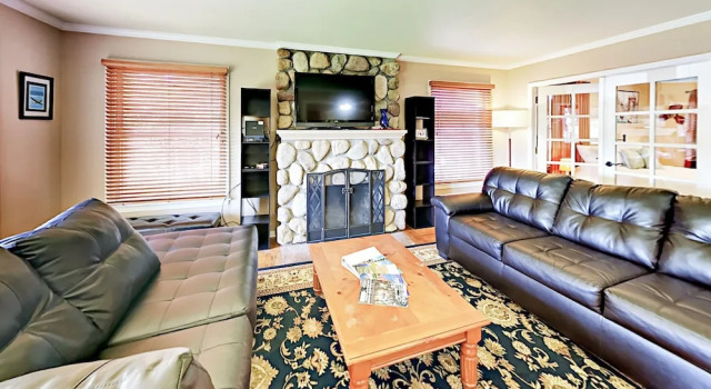 5305 Olmeda Cabin 2 Bedrooms 1 Bathroom Cabin