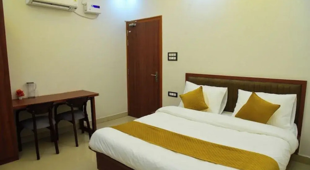 Номер Deluxe Hotel Raghav Inn
