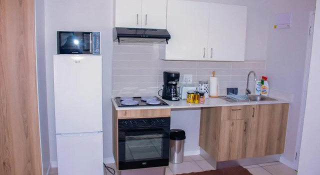 Апартаменты Charms and bows studio apartment -near ORT airport