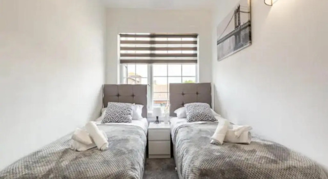 Luxury 3-Bed Apartment Near To London With Parking, Reserva ahora Apartamento Hornchurch Gran Londres