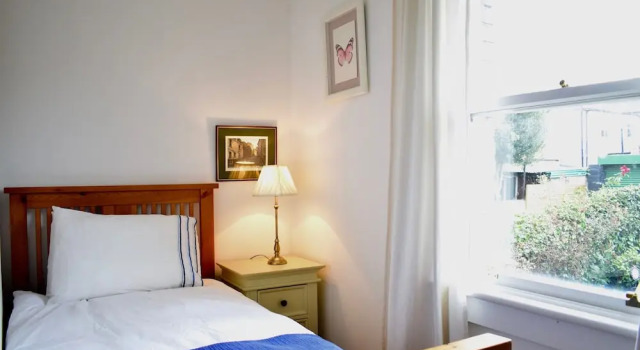 3 Bedroom Home in Dublin, Забронировать Дом для отпуска Виллы Дублина, рядом с Частная больница Матер, Вилла