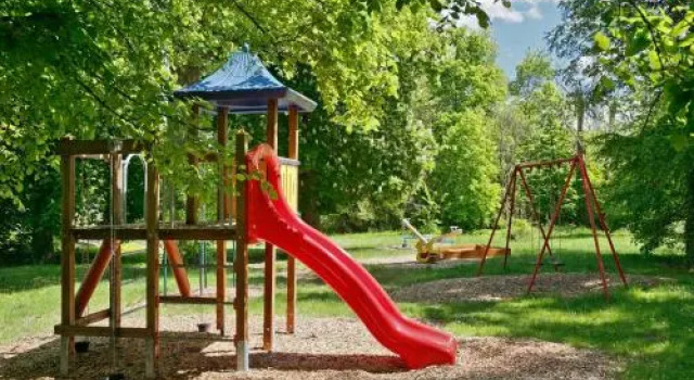 KNAUS Campingpark Frickenhausen, Book Hotel Hotels in Lower Franconia with a Pool, Swimming Pool