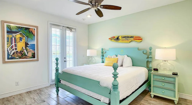 3 Mi to Disney: Home w/ Hot Tub in Margaritaville!, Varaa Hotelli Celebration 