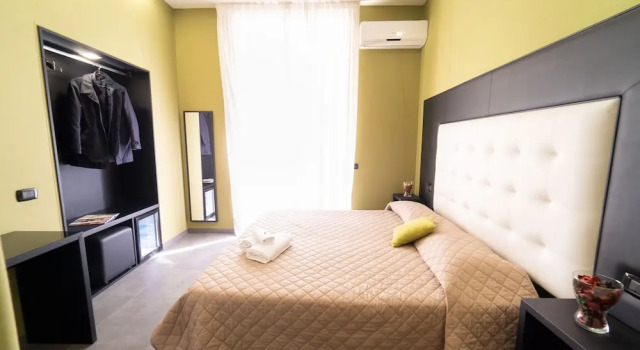 Трёхместный номер Deluxe с видом на внутренний двор P.C. Boutique Medina H. Napoli Centro, by Clapa Group