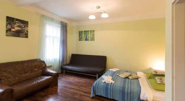 Apartment for Friends