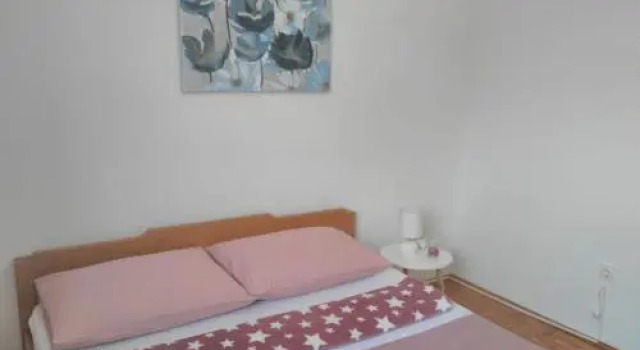 House Ana, Забронировать Отель Ражанац Задарская жупания, рядом с Пляж ВелеБеат