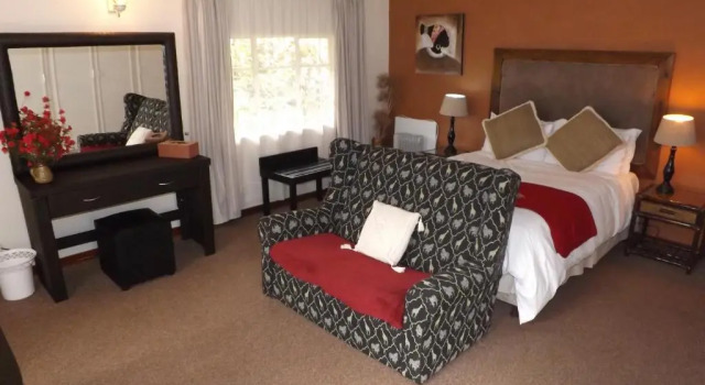 Thatchings Guest House