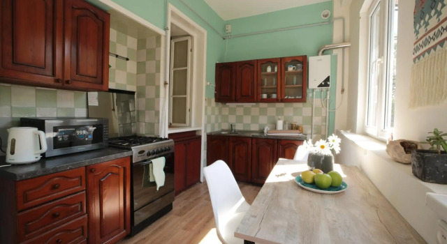 Scandi Design Aprtment - Self-Checkin - Netflix - 2BR, Забронировать Бутик-отель Бутик-отели Еревана, рядом с Ереванский государственный университет, Бутик-отель